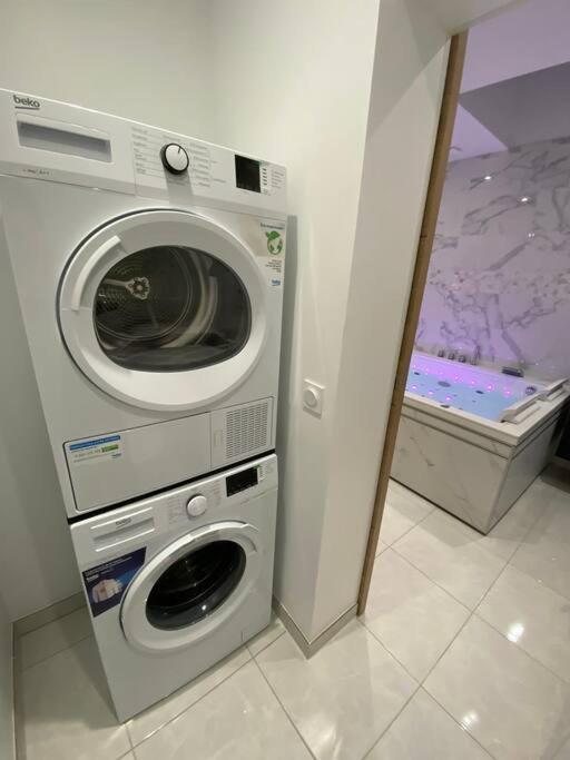 Maison Avec Jacuzzi - Louvres Proche Roissy Cdg - Paris エクステリア 写真